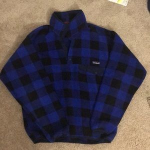 Blue checkered Patagonia synchilla